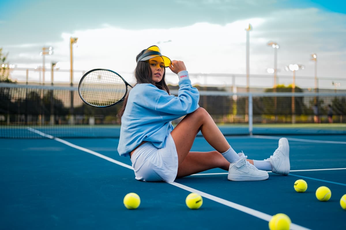 Tennis racket and balls